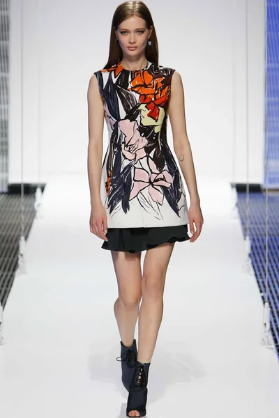 Look 43